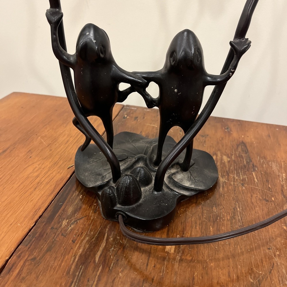 Vintage Dancing Singing Frogs Bronze Cast Metal Table Lamp 19" Tall Whimsical - Picture 5 of 12